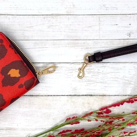S Coach Long Zip-Around Wallet Red Leopard Wristlet Cheetah C6428 Leopardo - Picture 9 of 10